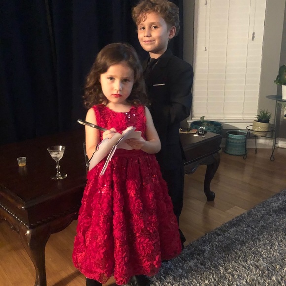 Meet your Posher, Sophia - Picture 2 of 7